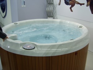 jacuzzi hot tub image