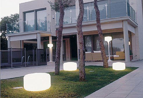 contemporary outdoor lighting fixtures